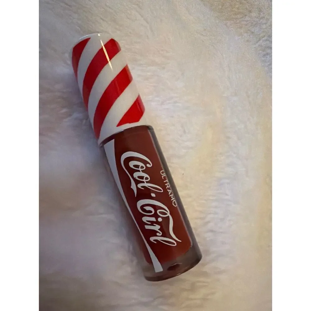 Ultramo Cool Girl Liquid Lipstick #2 Mate Matte Brick Red Candy Cane Cap
